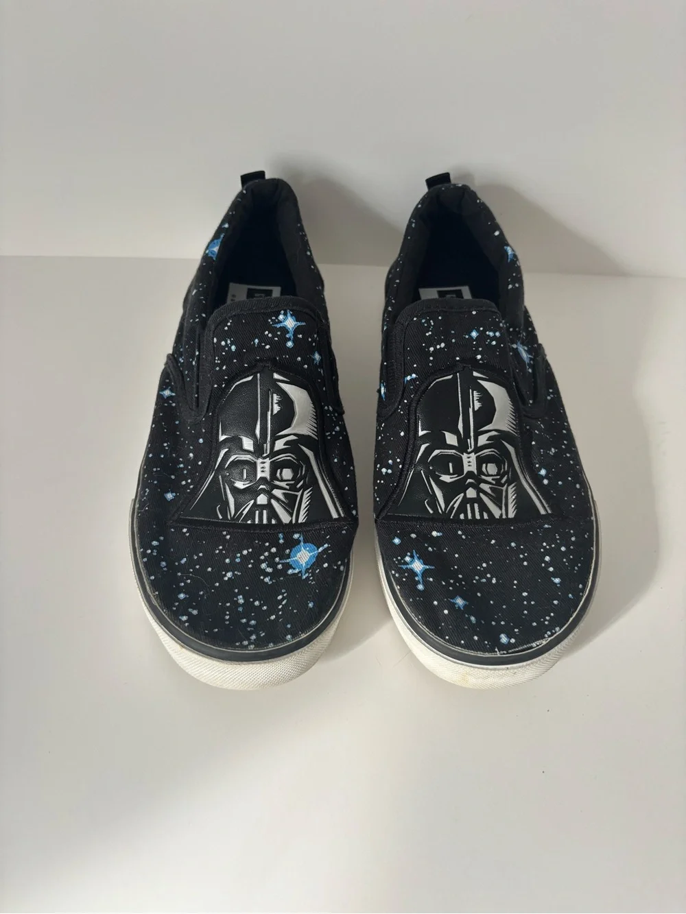 GAP Kids Black Darth Vader Slip-On Sneakers with Blue Star Print Size 3